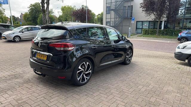 Renault SCENIC 1.3 TCe 140pk Automaat Intens Panoramadak Trekhaak Navi Camera Dodehoek 20" LM Dealeronderhouden