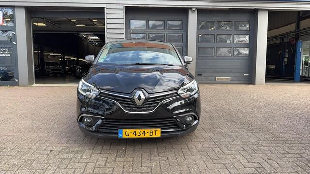 Renault SCENIC 1.3 TCe 140pk Automaat Intens Panoramadak Trekhaak Navi Camera Dodehoek 20" LM Dealeronderhouden