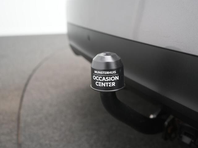 Renault SCENIC TCe 130 Bose - RIJKLAARPRIJS - Achteruitrijcamera - Panoramadak - Trekhaak - Dealeronderhouden