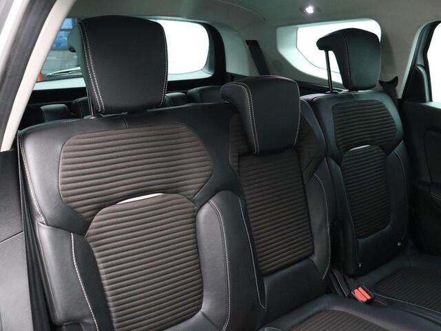 Renault SCENIC TCe 160pk EDC/Autom. Bose 7p. | Trekhaak | Adaptive Cruise Control | 7 persoons | Nieuwstaat |