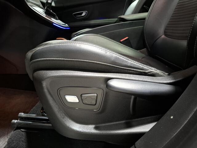 Renault SCENIC 1.3 TCe Initiale Paris 7 Persoons, Trekhaak, Stoel verwarming, Navigatie, Camera