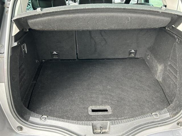 Renault SCENIC 1.2 TCe Bose Hoge Zit | Trekhaak(1850 Trekgewicht) | Groot Navigatie + Camera