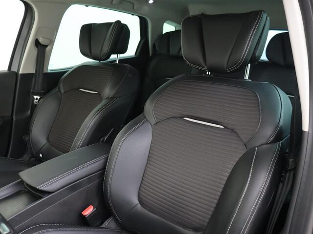 Renault SCENIC 1.2 TCe Bose | Pack Easy Park Assist | airco (automatisch) | Autonomous Emergency Braking | cruise control | LED koplampen | lederen/stof bekleding | lichtmetalen velgen 20" | navigatiesysteem full map |