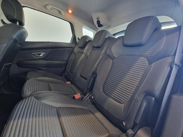 Renault SCENIC 1.3 TCe Zen | NAVIGATIE | PARKEERSENSOREN VOOR&ACHTER | CRUISE CONTROL |