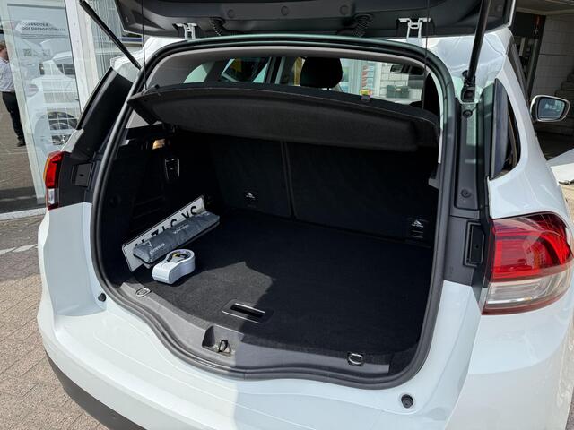 Renault SCENIC 1.3 TCe Intens | NAP | 1e eigenaar | Trekhaak | Navigatie | LED | Heads-up display | Climate Control | Cruise Control | Key-less |