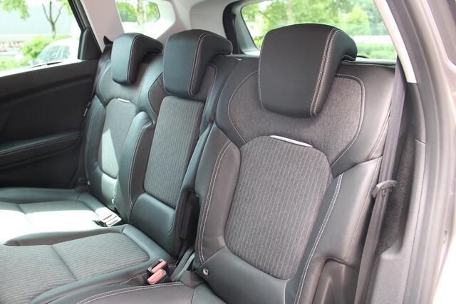 Renault SCENIC 1.3 TCe Intens | Achteruitrijcamera | Dodehoekdetectie | Cruise Control