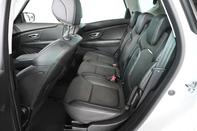 Renault SCENIC 1.3 TCe Intens Automaat Nap Clima Cruise Trekhaak Navigatie Head up Panoramadak 100% Onderhouden! Inruil Mogelijk!