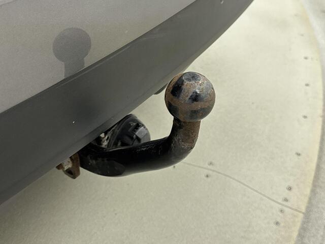 Renault SCENIC 1.2 TCe Intens 130PK | Trekhaak | Achteruitrijcamera | Navigatie