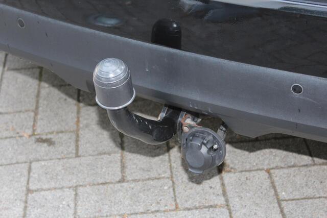 Renault SCENIC 1.3 TCe Intens 140 pk, Trekhaak, 1500 kg trekgew.
