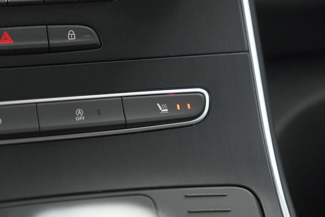 Renault SCENIC TCe 140 EDC Limited | Camera | Stoelverwarming | Navigatie | Apple Carplay