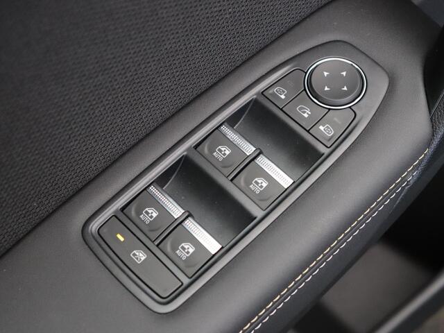 Renault Symbioz E-Tech full hybrid 160pk iconic | Vijf jaar garantie | Harman Kardon | Panoramisch dak | Elek. verwarmbaar voorruit | Stoel- en stuurwielverwarming |