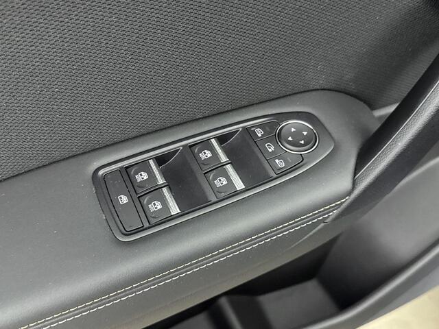 Renault Symbioz 1.8 E-Tech full hybrid 160Pk iconic | Google Navigatie | Apple & Android Carplay | Parkeersensoren Voor & Achter | 360 Camera | Adaptieve Cruise Control | Privacy Glass | Stoel & Stuurverwarming |