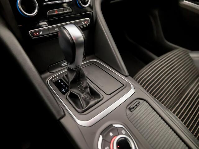 Renault TALISMAN Estate 1.8 TCe Initiale Paris 225Pk Automaat (VIRTUAL COCKPIT, APPLE CARPLAY, GROOT NAVI, LEDER, STOELVERWARMING, SPORTSTOELEN, SFEERVERLICHTING, GETINT GLAS, KEYLESS, NIEUWSTAAT)