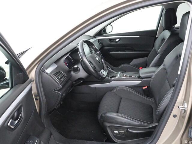 Renault TALISMAN 1.3 TCe Limited | Massage | Carplay | Navigatie | Keyless | Parkeerhulp | Half leder | Cruise control | Bluetooth | DAB | Climate control