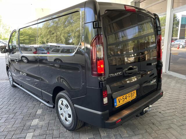 Renault TRAFIC 2.0 dCi 110 T30 L2H1 Work Edition / Side-Bars / Trekhaak / Laadruimte pakket / All Season banden /