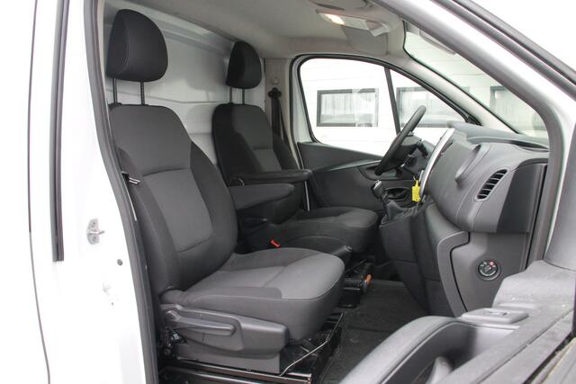 Renault TRAFIC 2.0 dCi 145PK EURO 6 - AC/climate - Navi - Cruise - ¤ 14.499,- Excl.