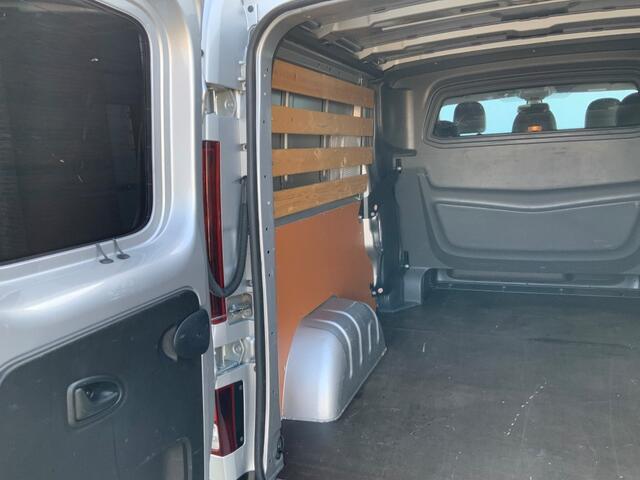 Renault TRAFIC 1.6 dCi T29 L2H1 Dub Cab Airco Camera Navi Trekhaak 2000 kg 5 Zits Euro 6