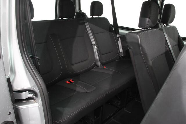 Renault TRAFIC Passenger 1.6 dCi Grand Authentique Energy 8 persoons ! | Navigatie | Airco voor en achter | Parkeer sensoren | Cruise Control | Bumpers in kleur