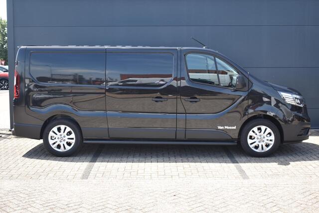 Renault TRAFIC 2.0 dCi T30 L2H1 130pk Advance | Black-edition + Sidebars | Lichtmetalen velgen | Betimmering | Climate control | Achteruitrijcamera