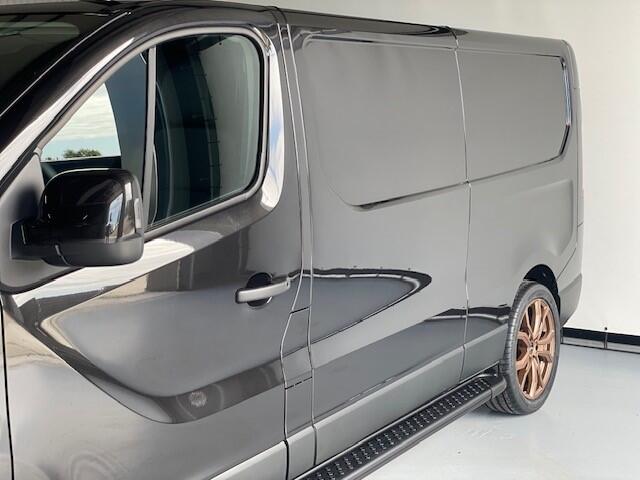 Renault TRAFIC 2.0 Blue DCI 150PK AUT EDC T30 L2H1 Camera / Navi apple Carplay / ECC