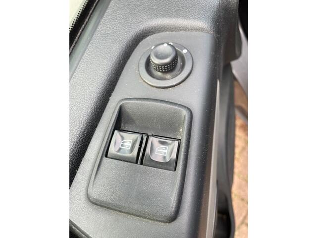 Renault TRAFIC 1.6 dCi T29 L2 H1 Comfort 182.000km Airco,Cruisecontrol,Navigatie Nette Bus