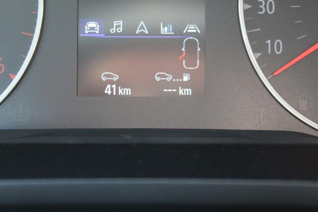 Renault TRAFIC 2.0-170pk dCi T29 L2H1 Luxe dubbele cabine AUTOMAAT. Zeer luxe Renault Trafic dubbele cabine. Volautm. airco, navigatie, telefoonvoorb., metallic lak, LM wielen, schuifdeur li.+re., armsteunen li.+re voor, Isofix etc, etc