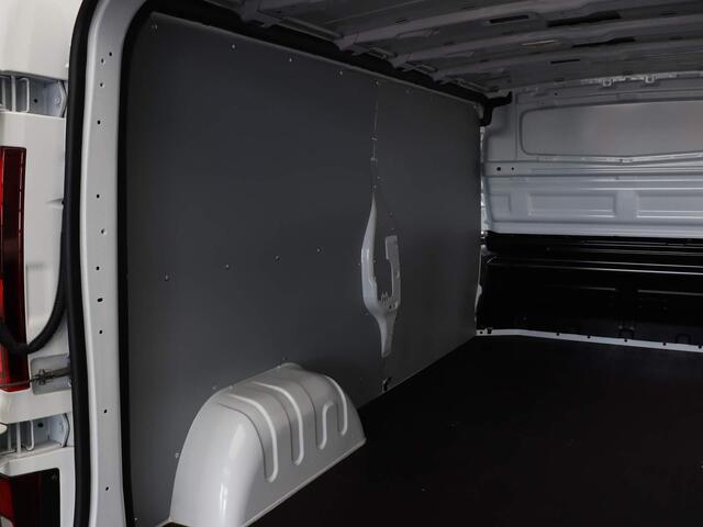 Renault TRAFIC 2.0 Blue dCi 110 T30 L2H1 Start Inclusief Betimmering 10 x Beschikbaar!