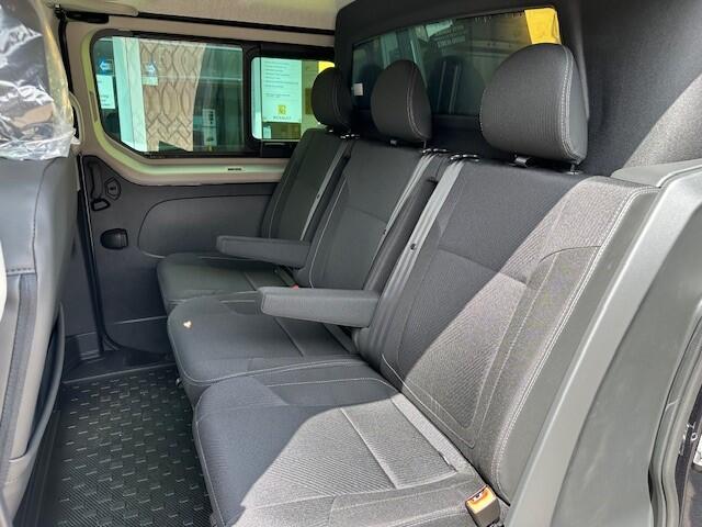 Renault TRAFIC 2.0 dCi EDC 170PK T29 L2H1 Extra DC DUBBEL CABINE / OP VOORRAAD / CAMERA