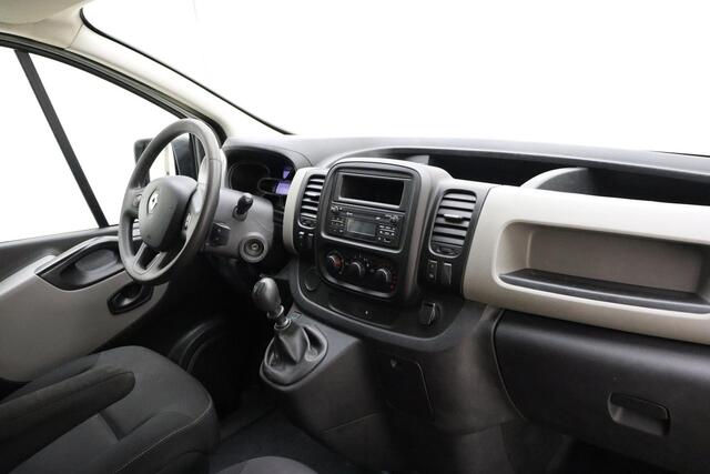 Renault TRAFIC 1.6 dCi T27 L1H1 Comfort | Airco | Trekhaak | 3 Zitplaatsen voor | Cruise control | Electrische ramen | Zijschuifdeur