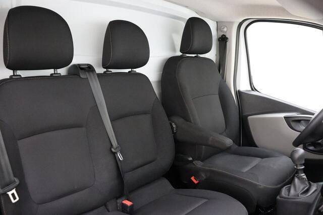 Renault TRAFIC 1.6 dCi T27 L1H1 Comfort | Airco | Trekhaak | 3 Zitplaatsen voor | Cruise control | Electrische ramen | Zijschuifdeur