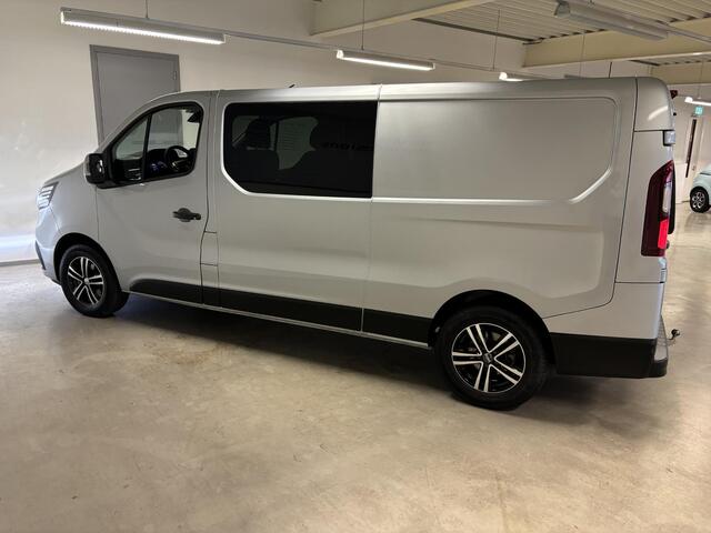 Renault TRAFIC 2.0 dCi 130 T30 L2H1 Work Edition Dubbel Cabine TREKHAAK / CLIMATE CONTROLE / NAVIGATIE / PARKEERSENSOREN+CAMERA / CRUISE CONTROLE.