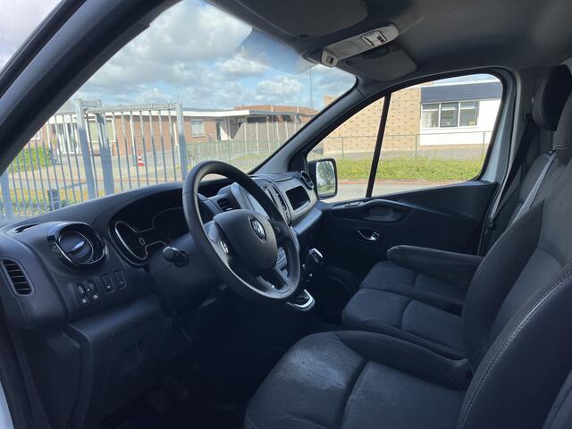 Renault TRAFIC 2.0 dCi 120 T29 L2H1 DC Business