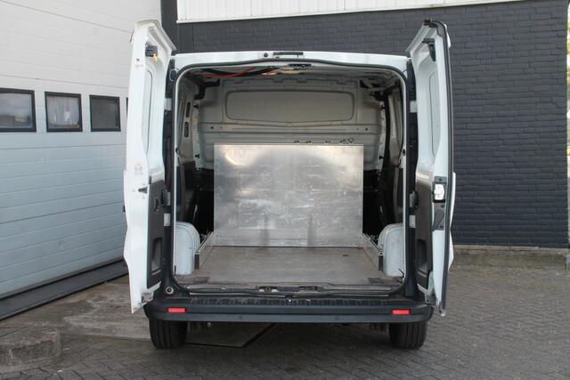 Renault TRAFIC 1.6 dCi EURO 6 - Airco - Camera - PDC - ¤ 11.950,- Excl.