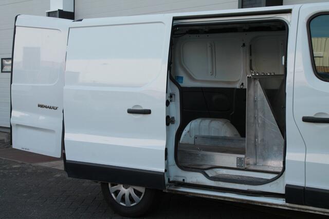 Renault TRAFIC 1.6 dCi EURO 6 - Airco - Camera - PDC - ¤ 11.950,- Excl.