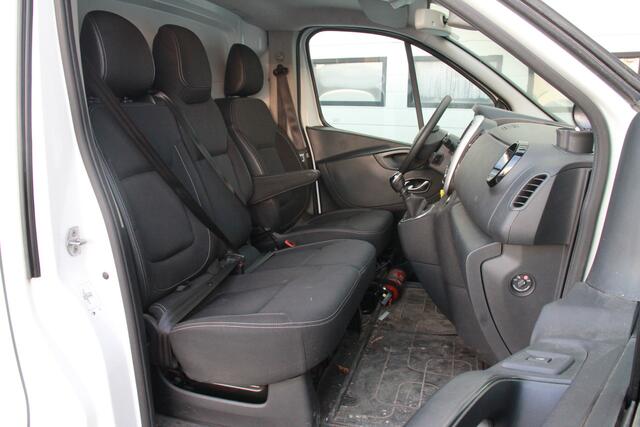 Renault TRAFIC 1.6 dCi EURO 6 - Airco - Camera - PDC - ¤ 11.950,- Excl.