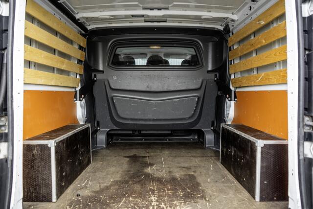 Renault TRAFIC 1.6 dCi L2H1 | 6-Persoons | Euro 6 | Cruise | Airco | DC