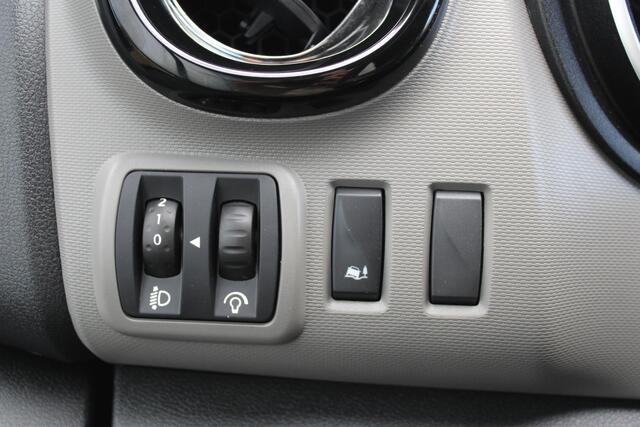 Renault TRAFIC 1.6 dCi T29 L2H1 Dubbele Cabine Générique | Trekhaak | Navigatie | Cruise Control | Airco