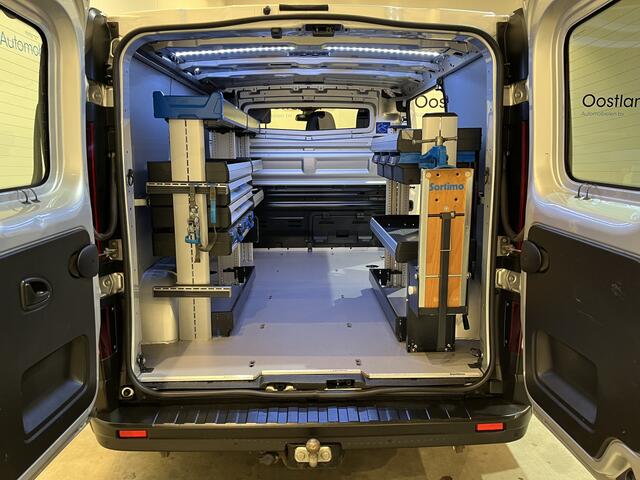 Renault TRAFIC 2.0 dCi L1H1 170 PK Automaat Servicebus / Sortimo Inrichting / Euro 6 / Airco / Cruise Control / Camera / Trekhaak / 3-Zits