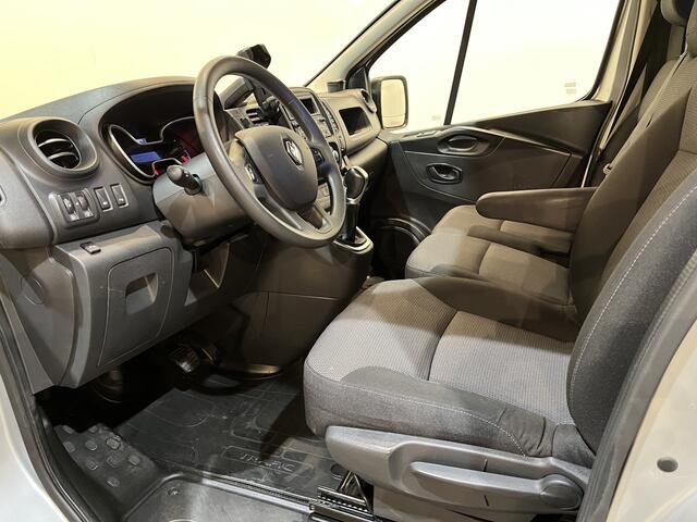 Renault TRAFIC 2.0 dCi L1H1 170 PK Automaat Servicebus / Sortimo Inrichting / Euro 6 / Airco / Cruise Control / Camera / Trekhaak / 3-Zits