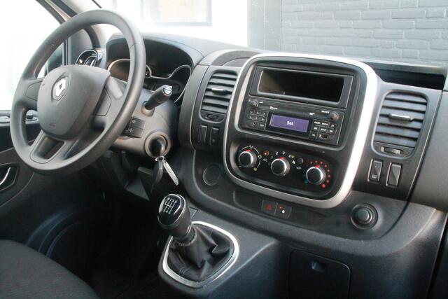 Renault TRAFIC 1.6 dCi EURO 6 - Airco - PDC - Trekhaak - ¤ 13.499,- Excl.