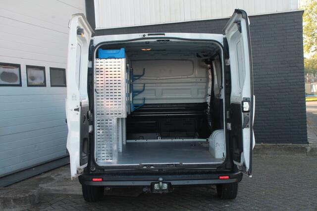 Renault TRAFIC 1.6 dCi EURO 6 - Airco - PDC - Trekhaak - ¤ 13.499,- Excl.
