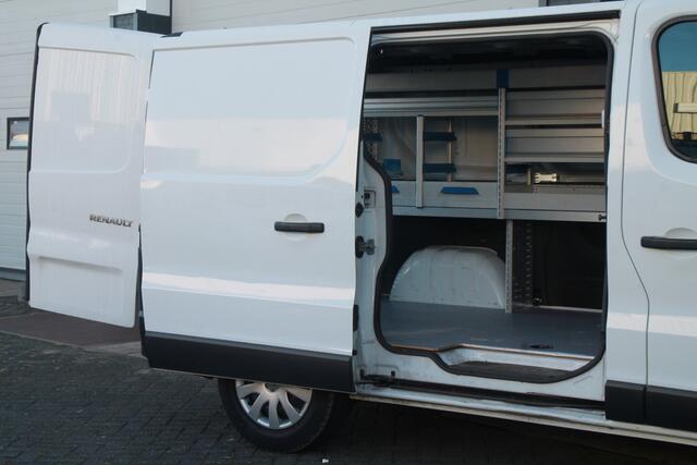 Renault TRAFIC 1.6 dCi EURO 6 - Airco - PDC - Trekhaak - ¤ 13.499,- Excl.