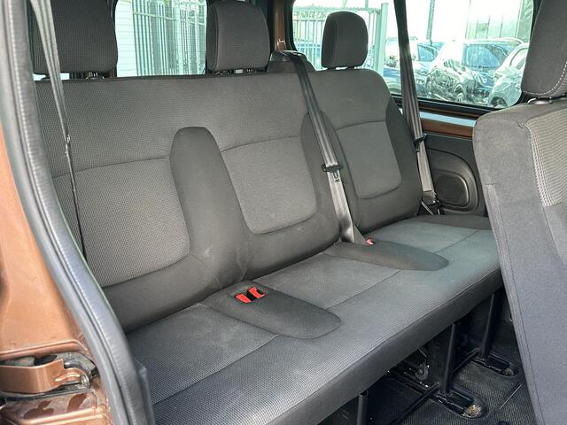 Renault TRAFIC Passenger 2.0 dCi 120 Grand Zen | 9 Persoons! | Trekhaak | P. Sensoren | Apple Carplay | Dealer Onderhouden!