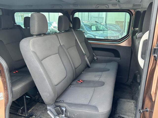 Renault TRAFIC Passenger 2.0 dCi 120 Grand Zen | 9 Persoons! | Trekhaak | P. Sensoren | Apple Carplay | Dealer Onderhouden!