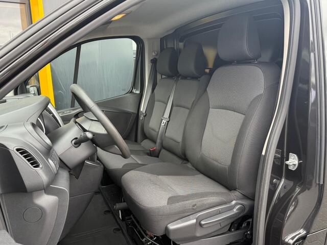 Renault TRAFIC 2.0 dCI T29 L1H1 145 EDC Automaat Navigatie Trekhaak Camera