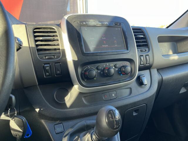 Renault TRAFIC 1.6 dCi T29 L2H1 DC Comfort Energy | Nieuw Binnen | Airco | Navigatie | 5 Zits | APK 20-07-2025 |