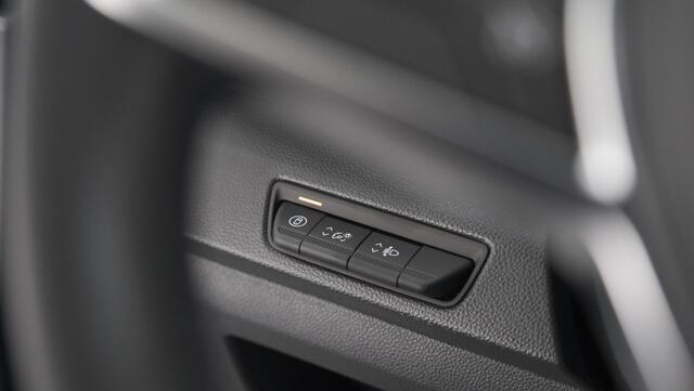 Renault TRAFIC 2.0 Blue dCi EDC 170 T29 L2H1 Extra DC | Direct Leverbaar | Camera | Navigatie | Climate Control | Achterklep