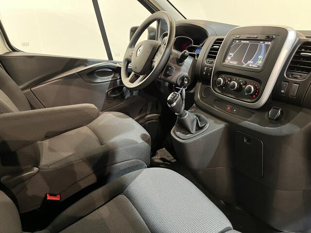 Renault TRAFIC 2.0 dCi 120 L1H1 120 PK Servicebus / Sortimo Inrichting / Euro 6 / Airco / Camera / CarPlay / Cruise Control / Navigatie / 3-Zits / 27.800 KM !!