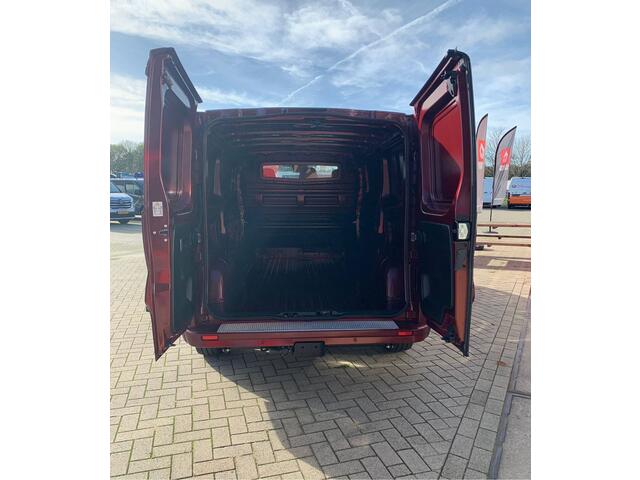 Renault TRAFIC Exclusive T30 2.0 dCi 150 PK L2H1 Automaat, Airco, Trekhaak, Camera, Parkeersensoren rondom