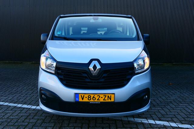 Renault TRAFIC 1.6 dCi T27 L1H1 Comfort - Trekhaak, lat-lat betimmering, camera, achterdeuren met ruiten